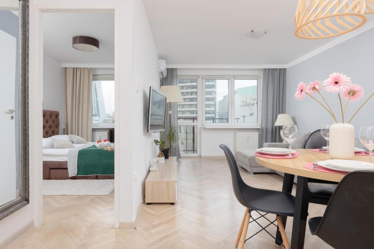 Zlota Apartment Center Of Warsaw By Noclegi Renters Ngoại thất bức ảnh