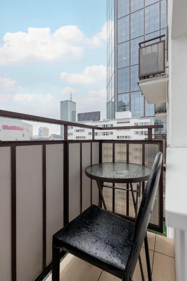 Zlota Apartment Center Of Warsaw By Noclegi Renters Ngoại thất bức ảnh